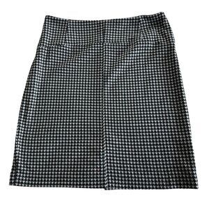 New York & Company Skirt Womens 14 Black White Houndstooth‎ A-Line Stretch Midi